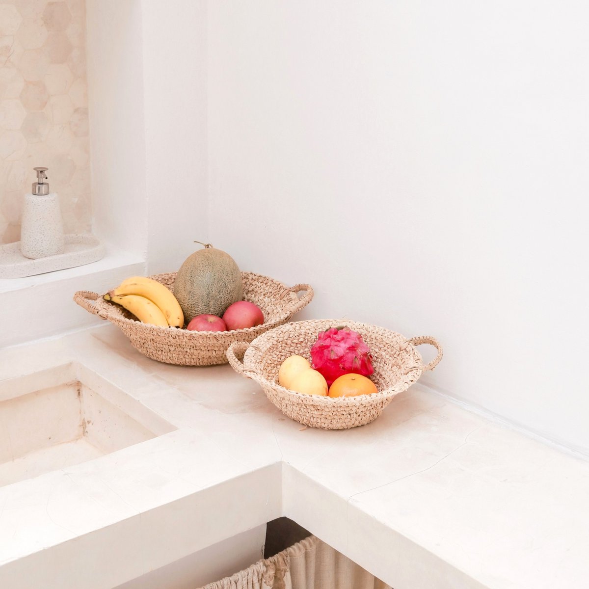 Geweven Raffia schaal RAGA (2 maten) - Schaal - BUVV Home