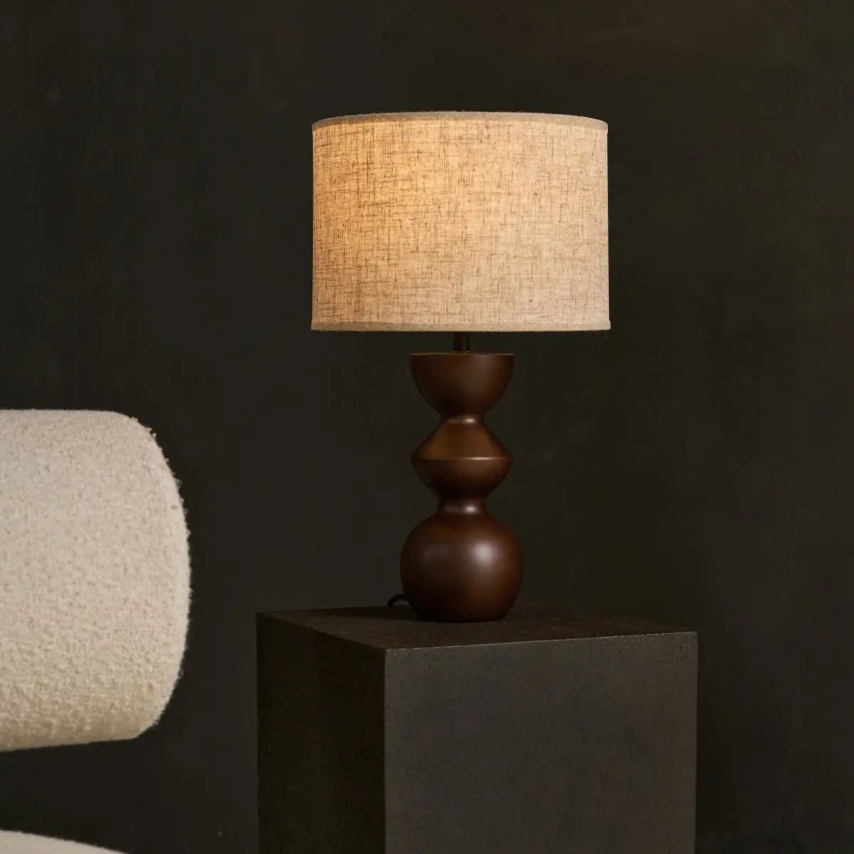 Tafellamp Kai Donkerbruin - met Zandkleurige Lampenkap - Lamp - BUVV Home