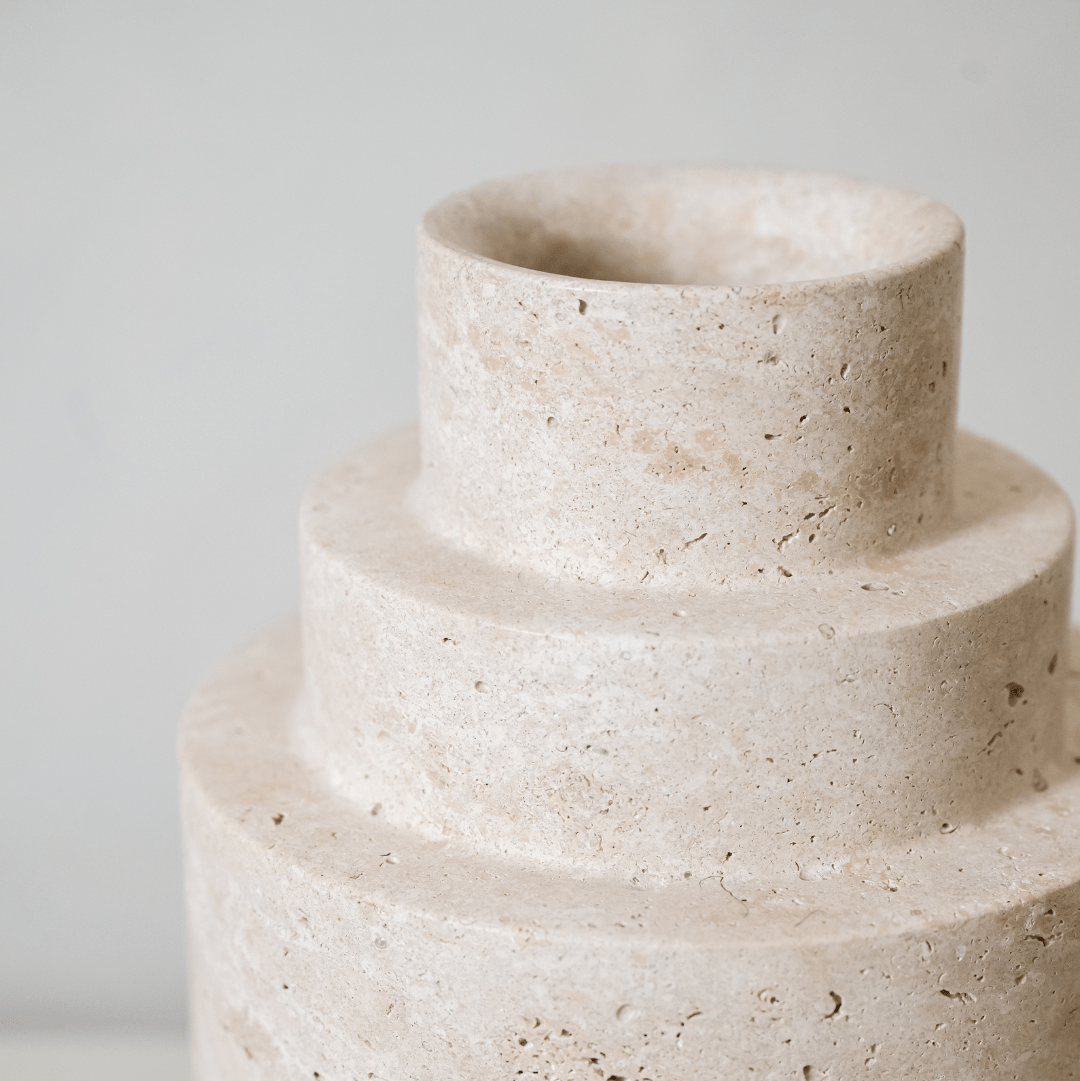 Agano Travertijn Vaas – Handgemaakt Natuursteen L - Vaas - BUVV Home