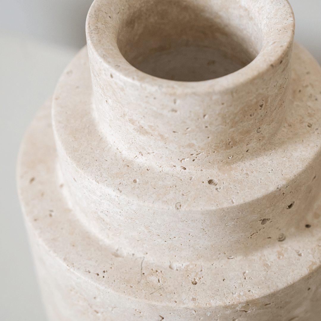 Agano Travertijn Vaas – Handgemaakt Natuursteen L - Vaas - BUVV Home