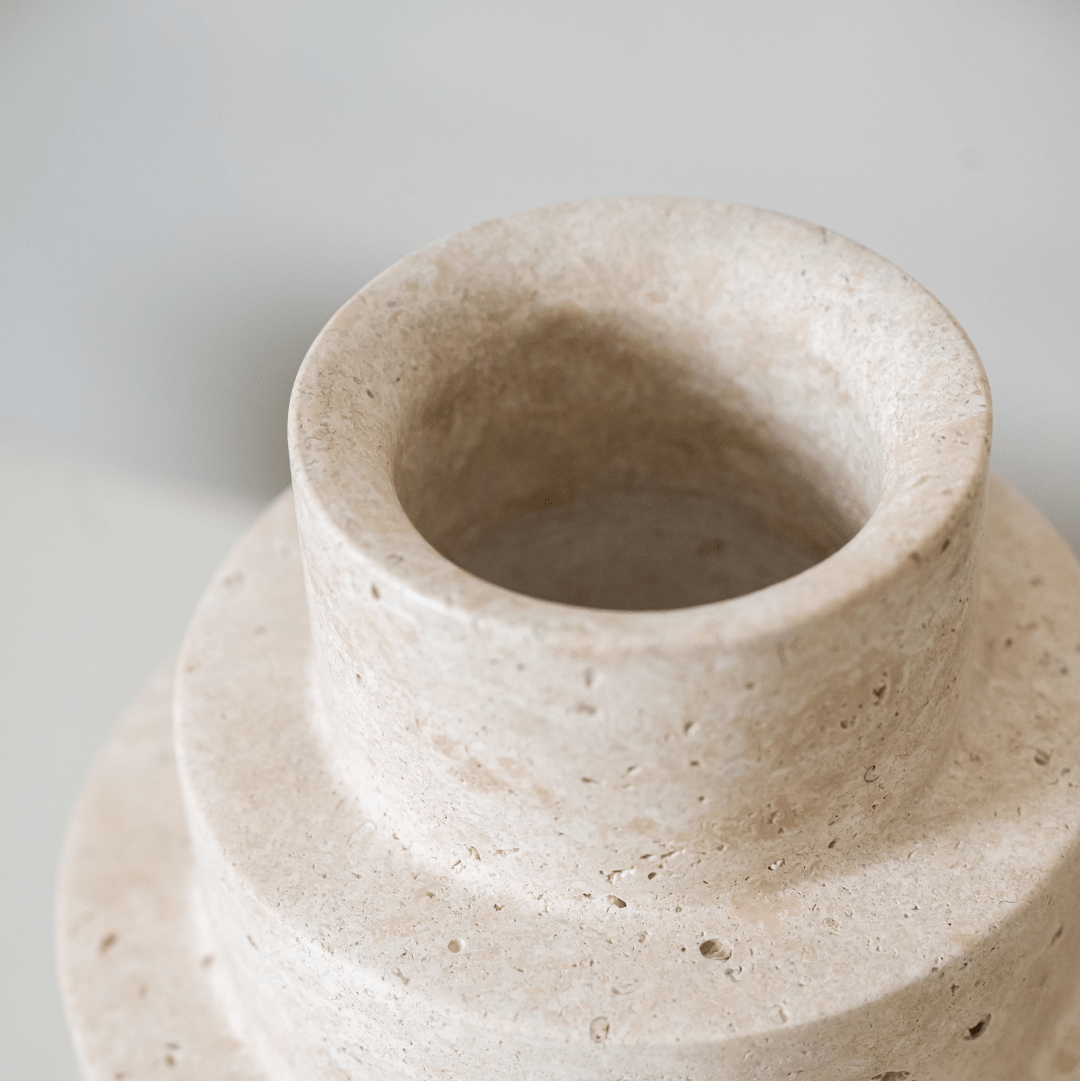 Agano Travertijn Vaas – Handgemaakt Natuursteen M - Vaas - BUVV Home