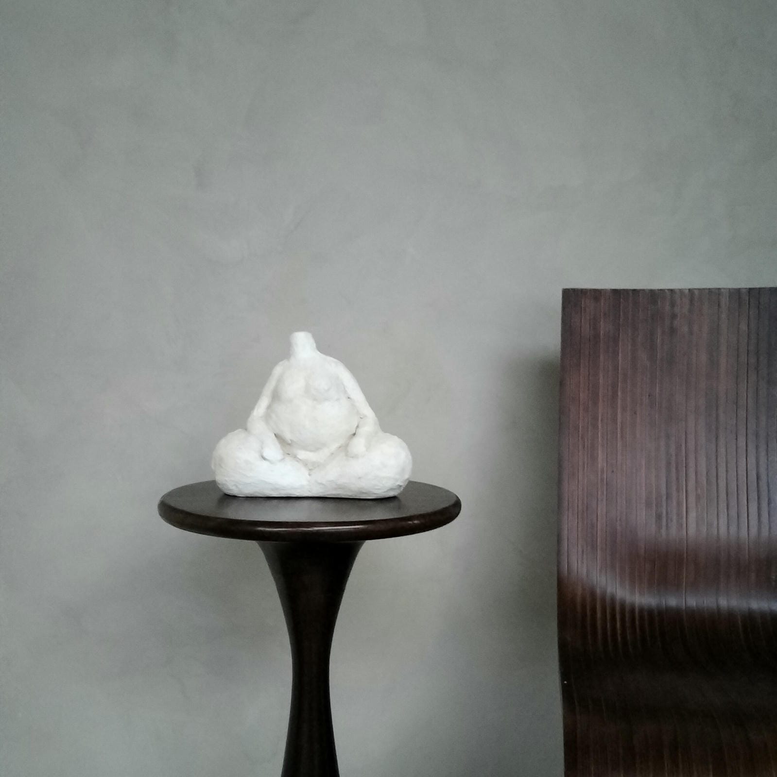 Beeld Curvy Kleermakerszit - Beeldje - BUVV Home