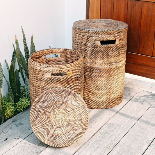 Grote wasmand met deksel - geweven ronde mand - bruine boho opslagmand - decoratieve rotan mand (2 maten Ø 36/40 cm) sari (bruin) - BUVV Home