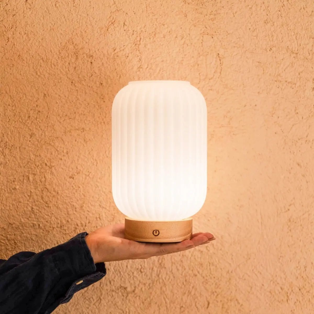 Lilly Lichtbruine Unieke Oplaadbare Lamp - Lamp - BUVV Home