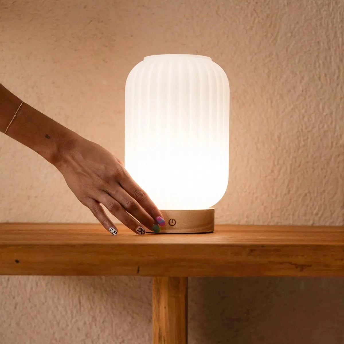 Lilly Lichtbruine Unieke Oplaadbare Lamp - Lamp - BUVV Home