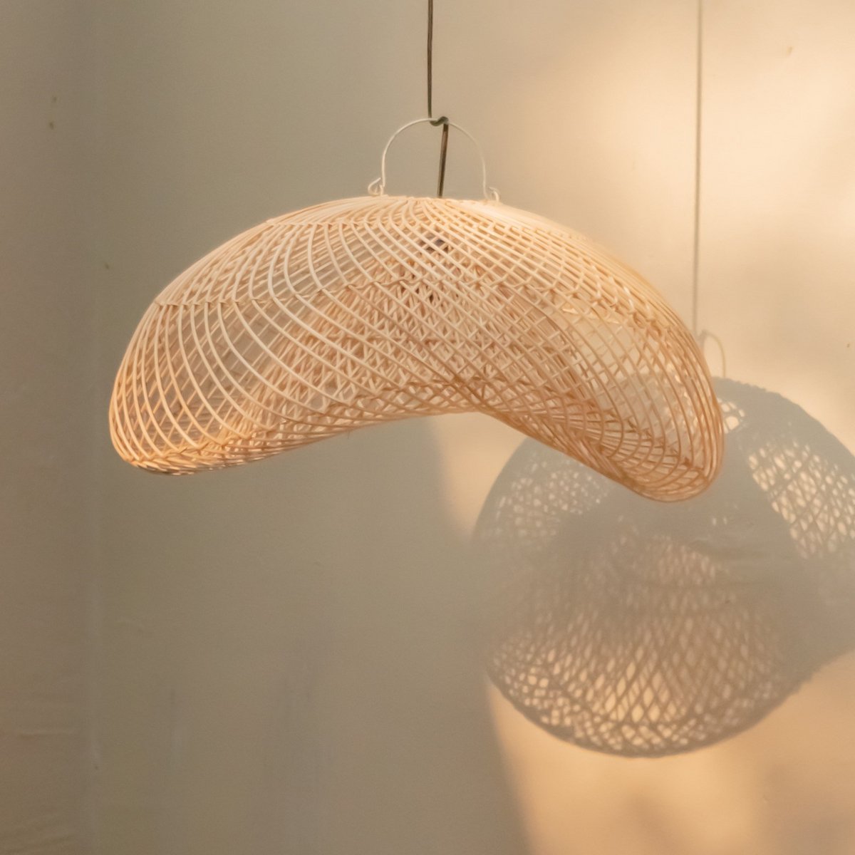 Rotanlamp - Lampenkap PADMA (2 maten) - Lamp - BUVV Home